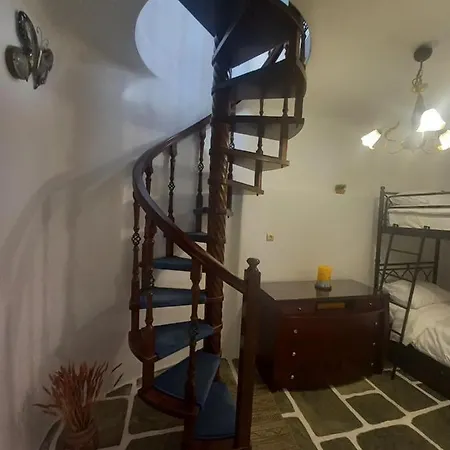 το πέτρινο * Китнос