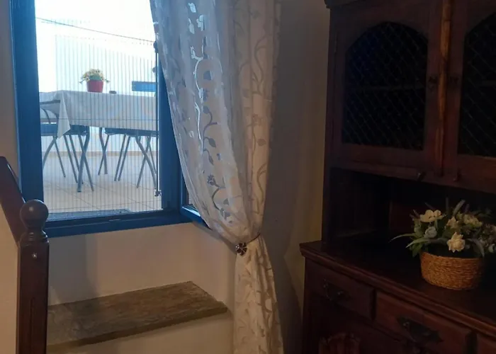 το πέτρινο Feriehus Kythnos